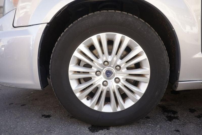 Lancia Voyager Lancia Voyager Voyager 2.8L Gold 163cv auto Unicoproprietario