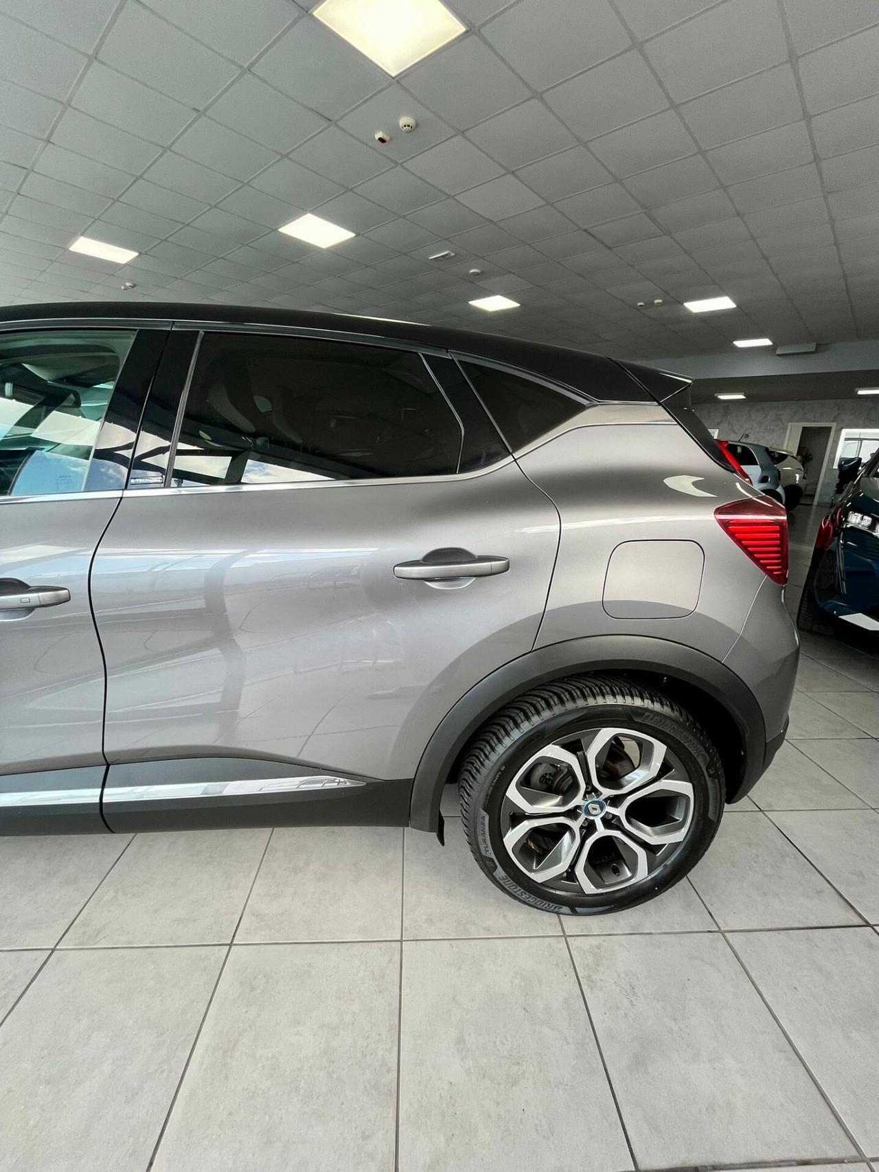 Renault Captur Plug-in Hybrid E-Tech 160 CV Intens