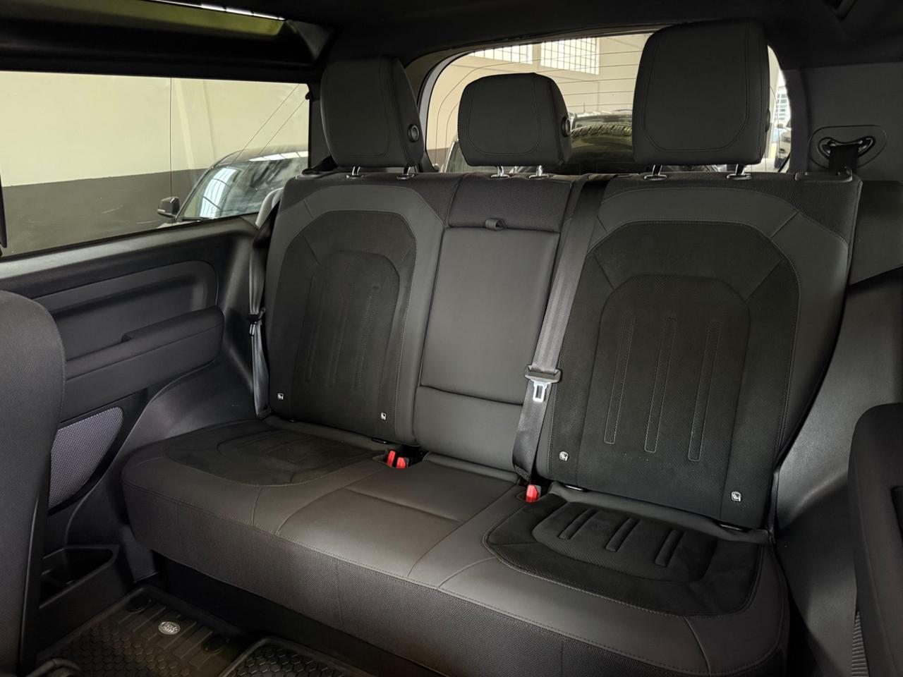 Land Rover Defender 90 3.0D I6 300 CV AWD Auto S