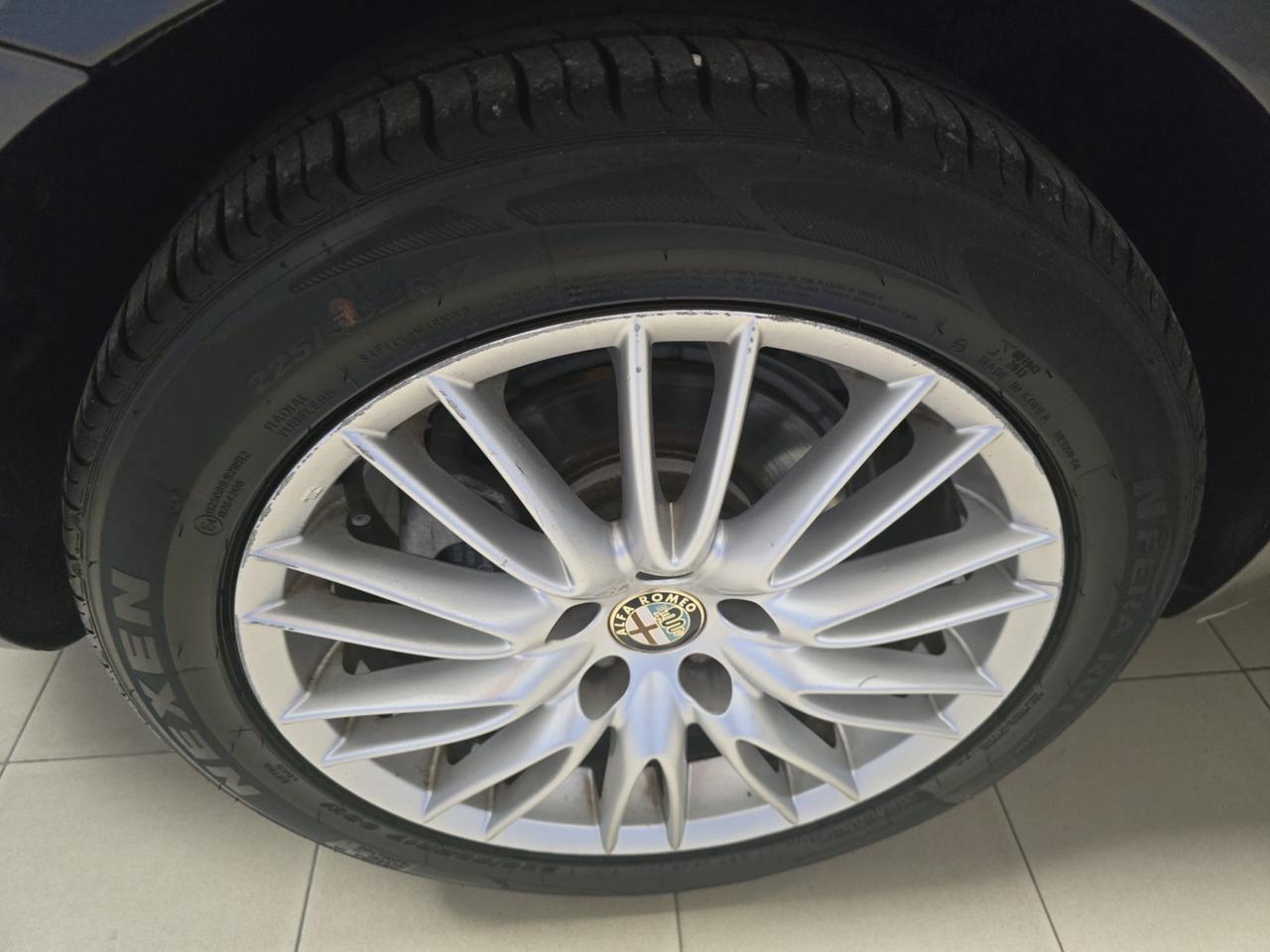 Alfa Romeo 159 1.9 JTDm Distinctive