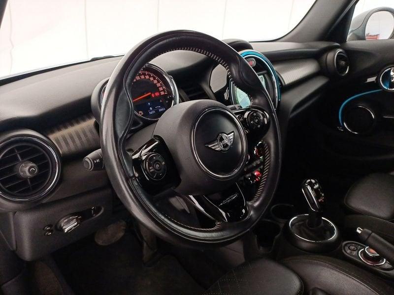 MINI Mini 5 porte Mini IV F55-F56 2014 Mini 1.5 Cooper D 5p auto my18
