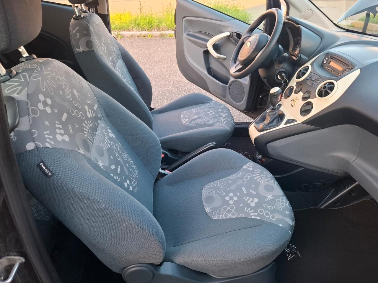 Ford Ka 1.2 benzina 2010 con SOLO 114.000 KM