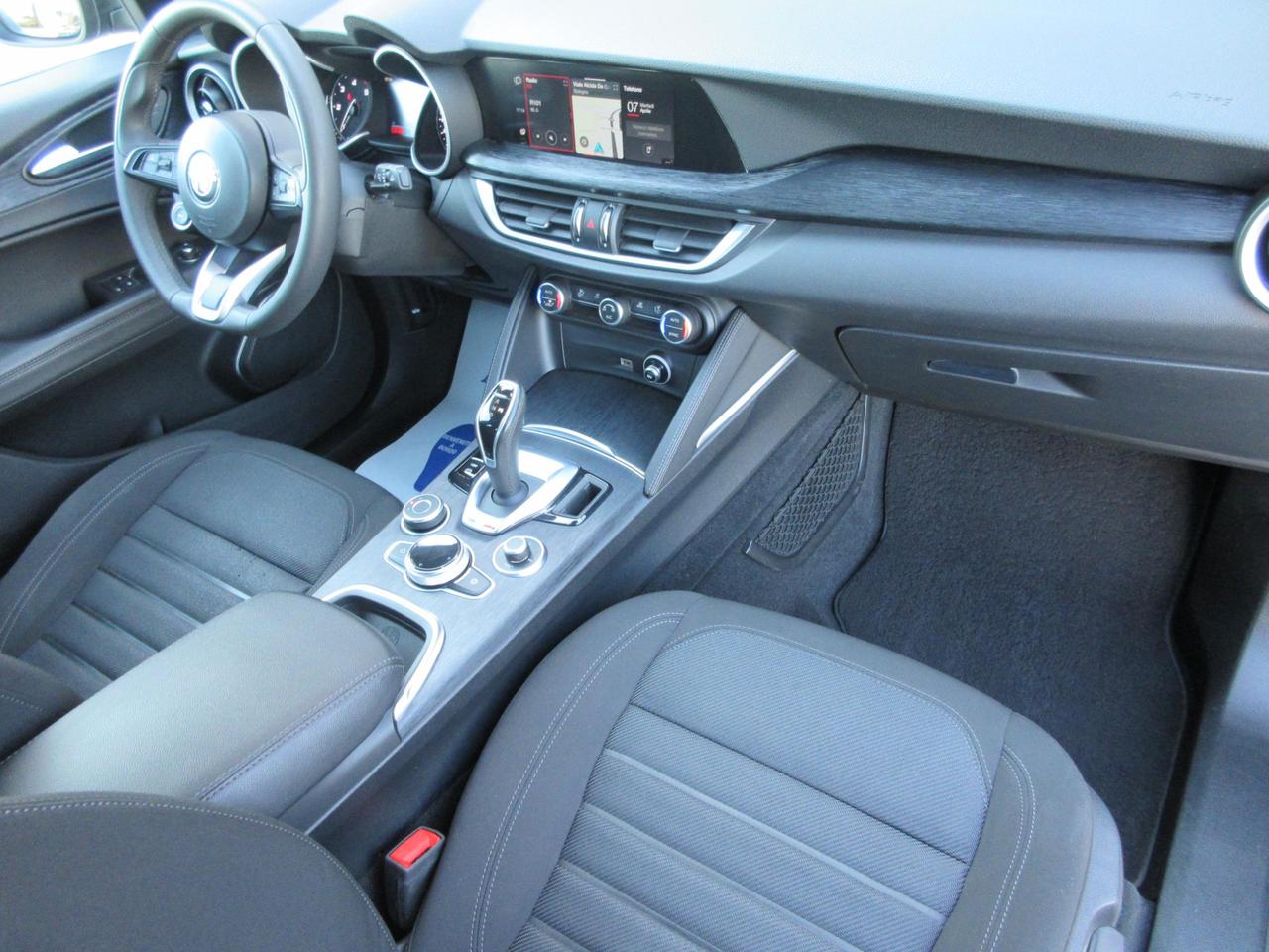 Alfa Romeo Stelvio 2.2 t Business Q4 190cv auto