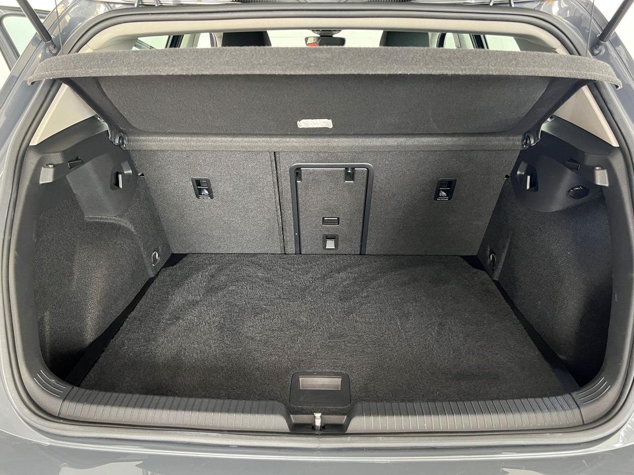 VOLKSWAGEN Golf VIII 2020 Golf 2.0 tdi Life 115cv dsg