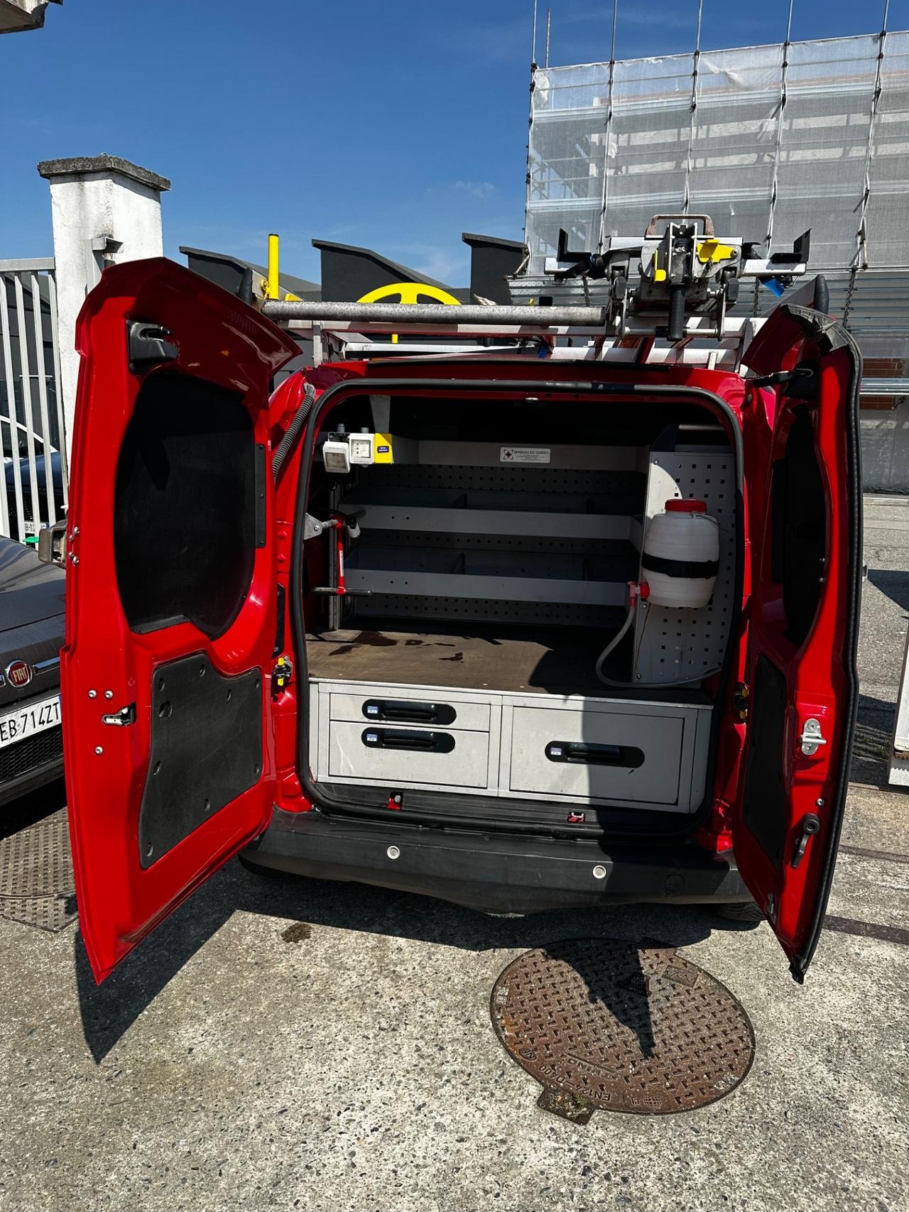 Fiat Fiorino 1.3 MJT 95CV Cargo Adventure