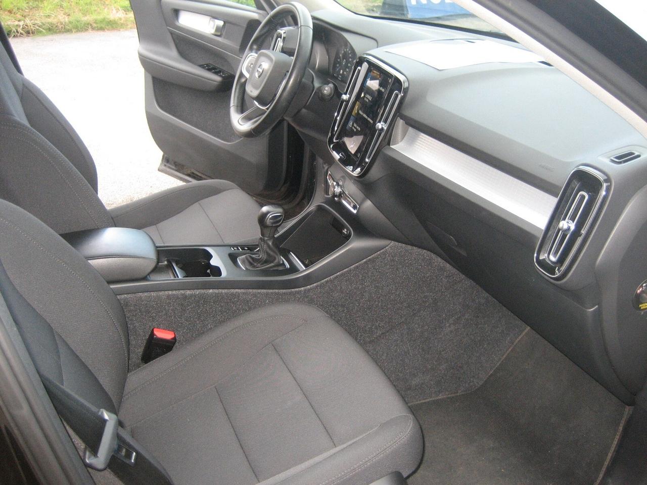 Volvo XC40 T2 Momentum