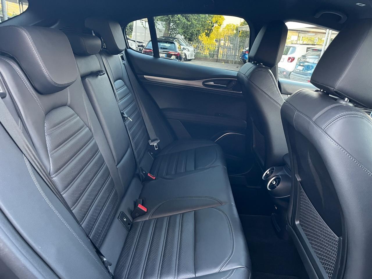 Alfa Romeo Stelvio 2.2 210CV AT8 Q4 Veloce