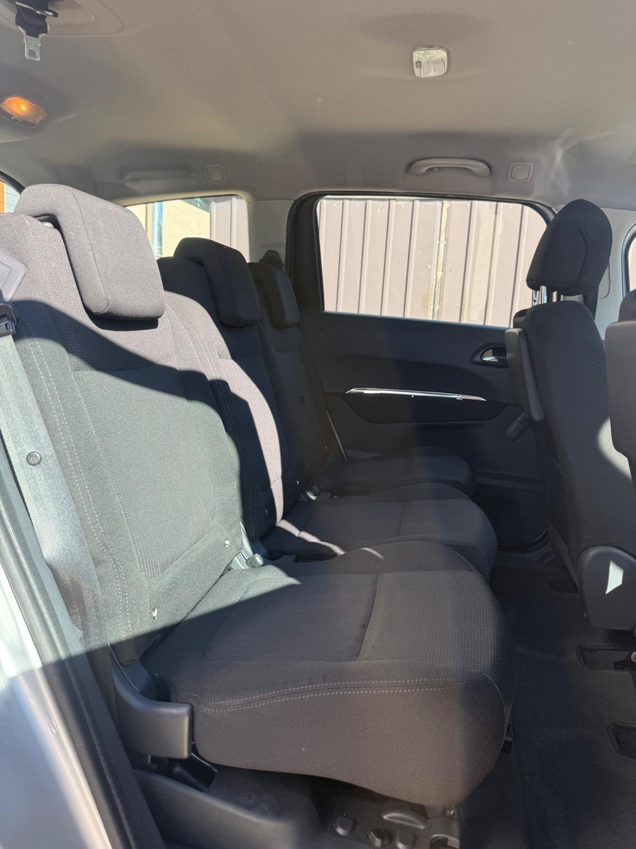 Peugeot 5008 1.6 HDi 110CV Business
