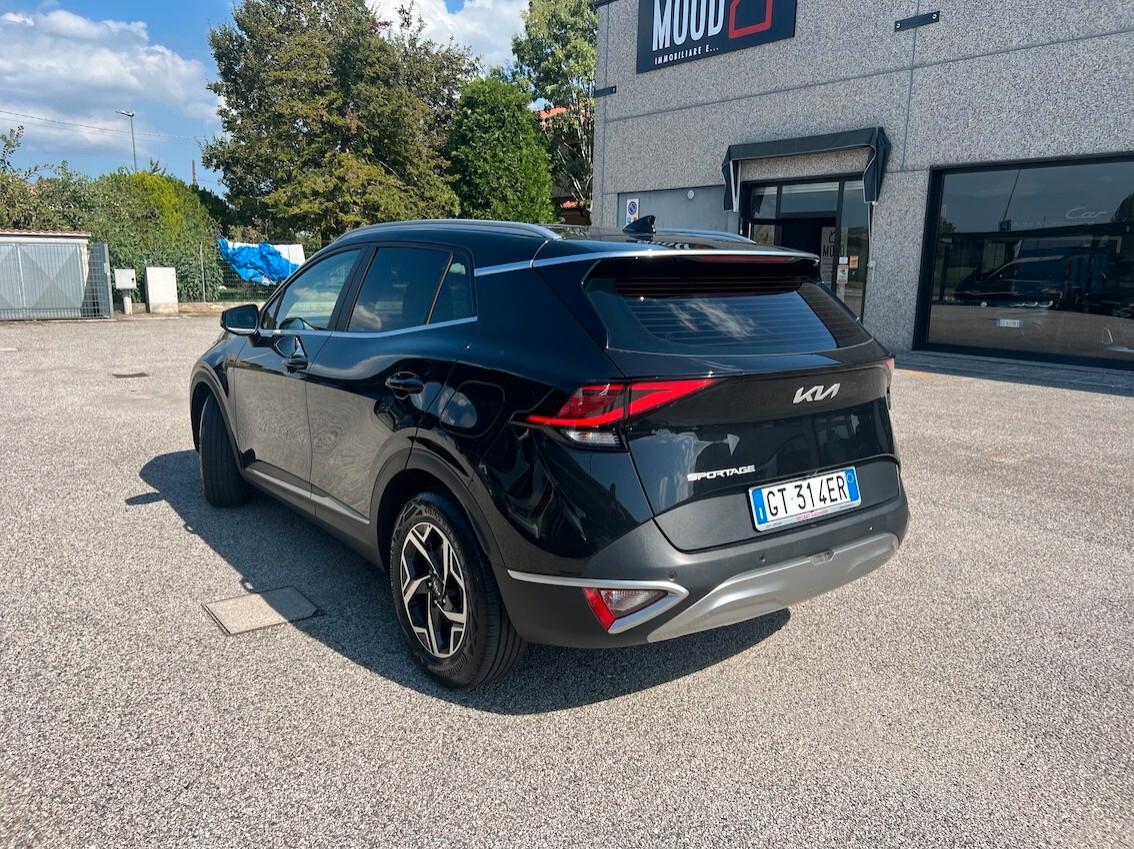 Kia Sportage 1.6 crdi mhev Business dct - Fari Led Navigatore Retrocamera