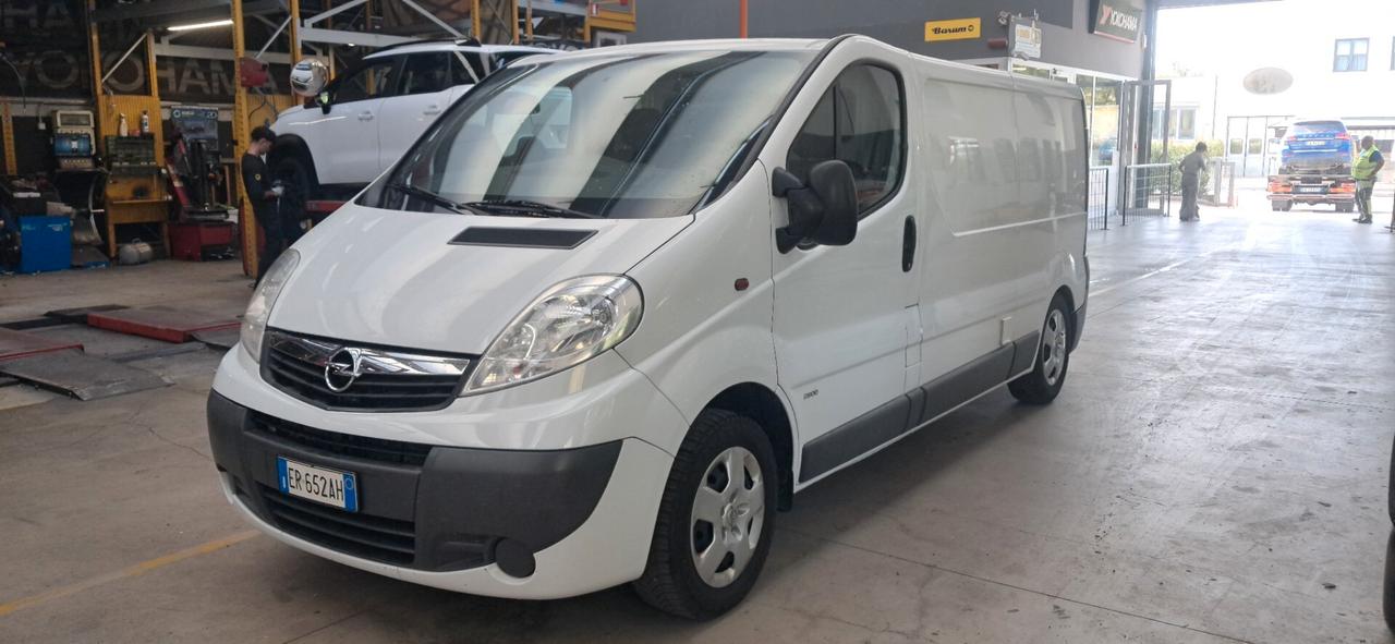 Opel Vivaro 2.0 cdti p.lungo