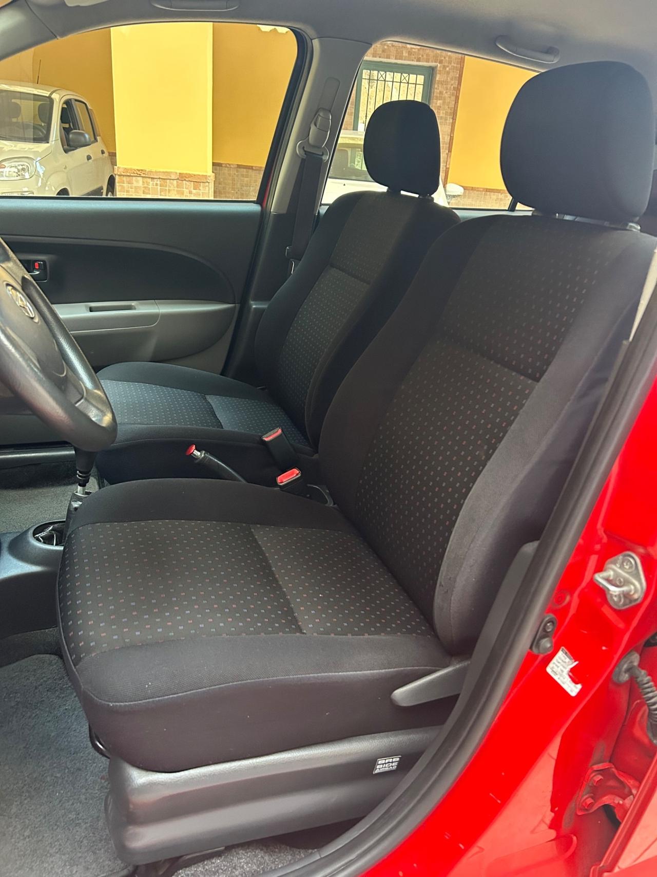 Daihatsu Sirion 1.0 Hiro - km 115.000