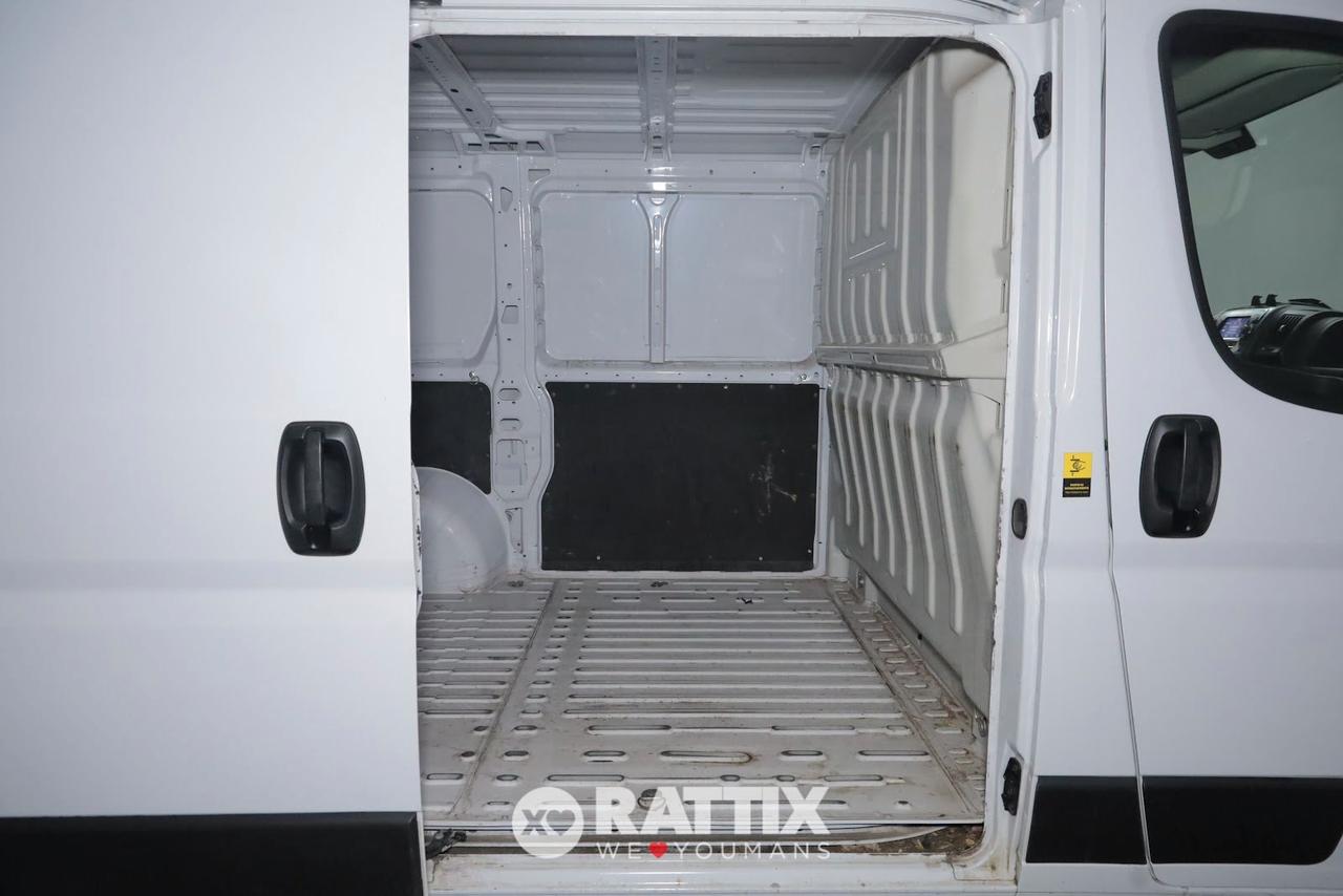 Peugeot Boxer 330 2.2 BlueHDI 140CV L1H1 Premium (IVA ESCLUSA)