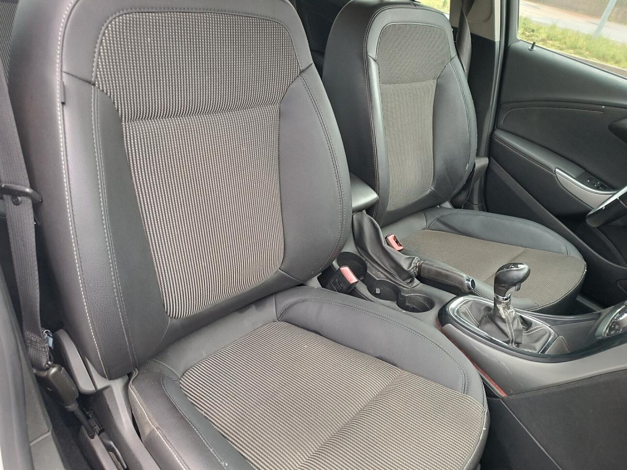 Opel Astra 1.4 GPL garanzia