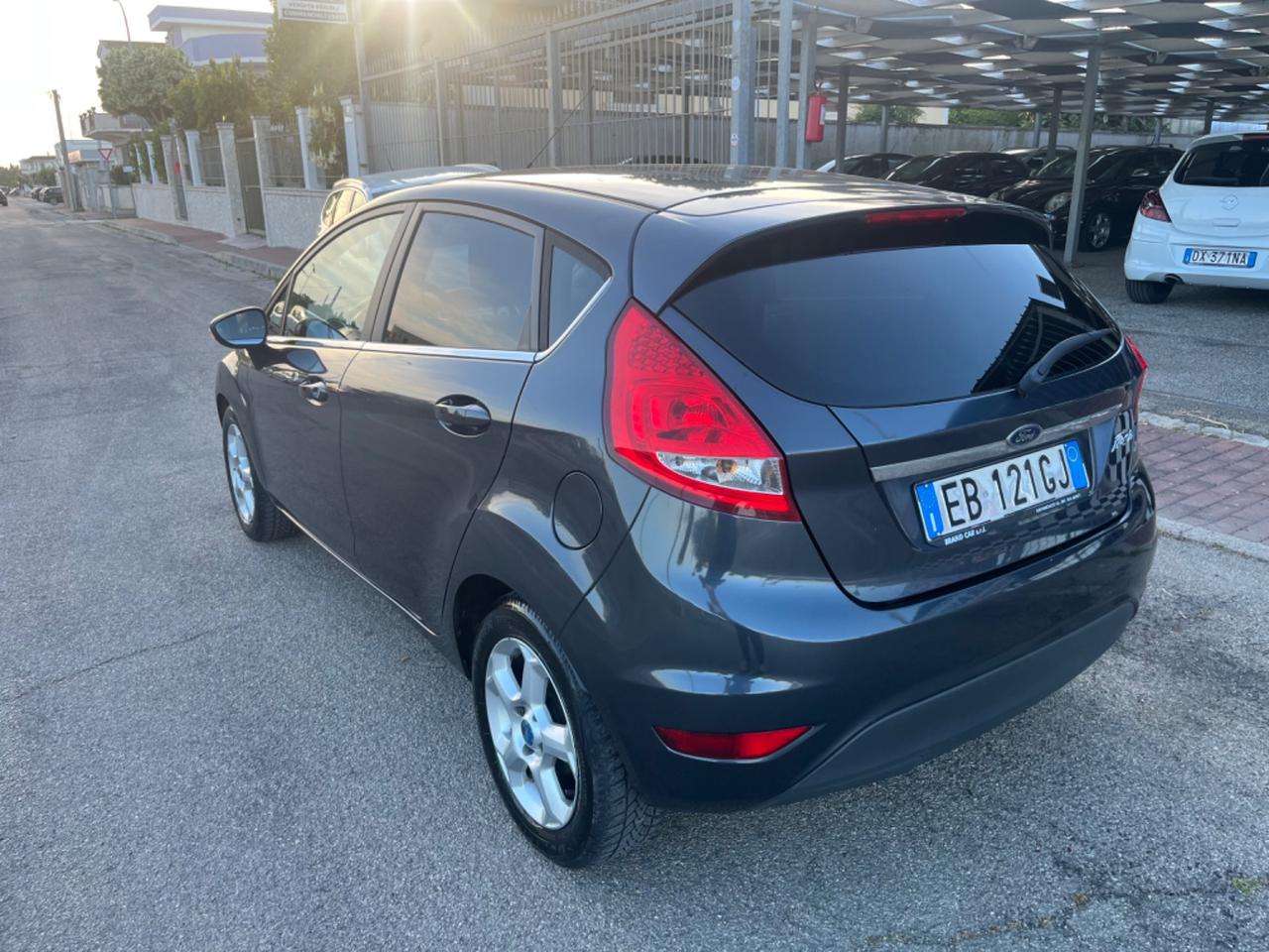 Ford Fiesta 1.4 5 porte Bz.- GPL Titanium Unipro 2010