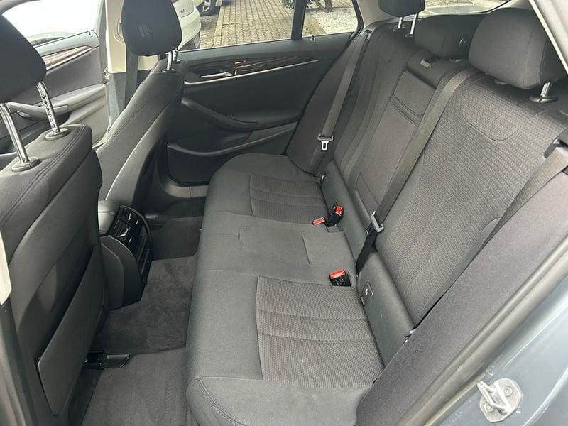 BMW Serie 5 520d Touring mhev 48V xdrive Business auto