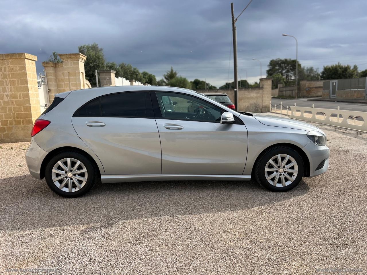 MERCEDES-BENZ A 160 d Executive