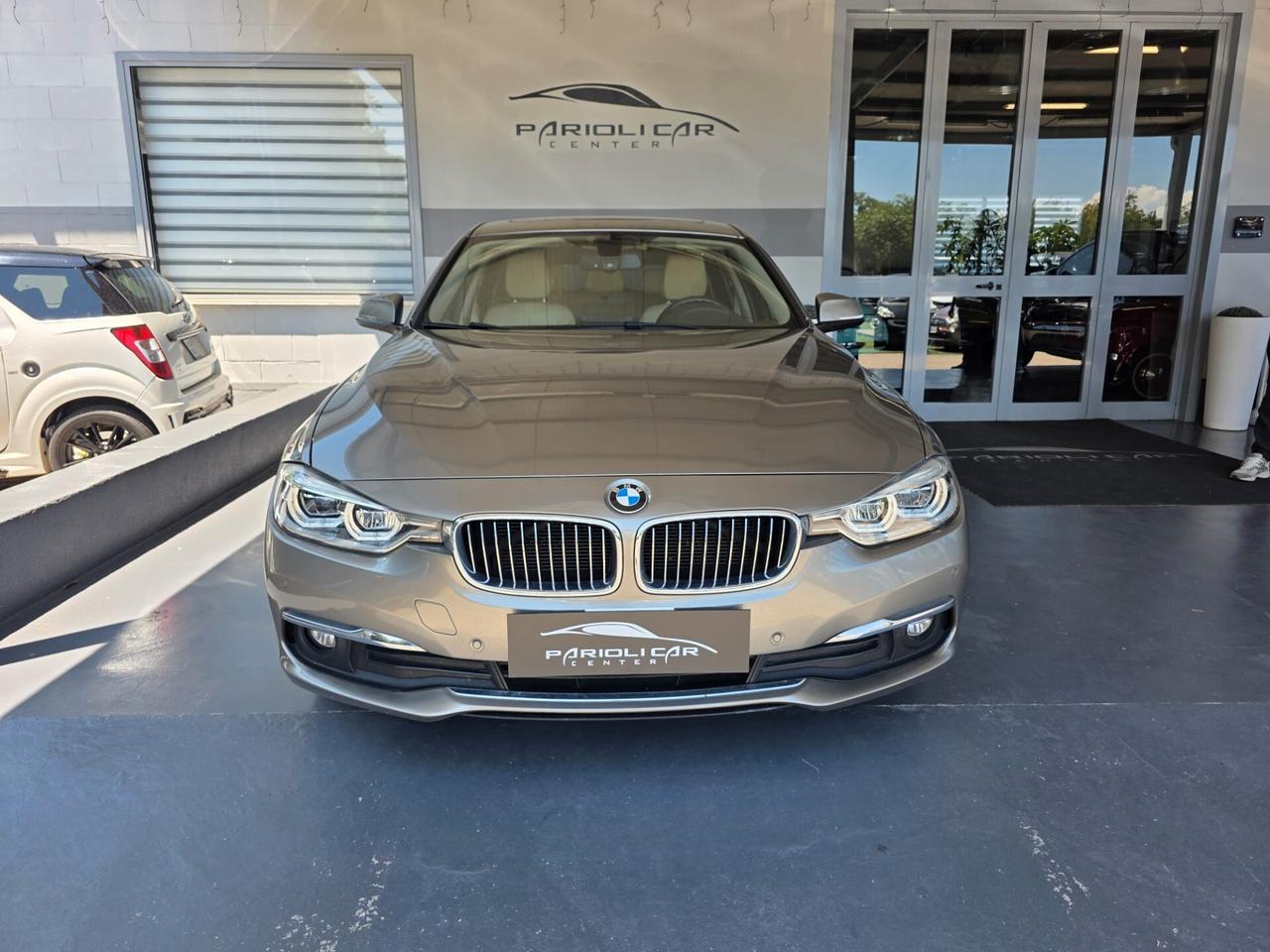 Bmw 320 320d xDrive Touring Luxury