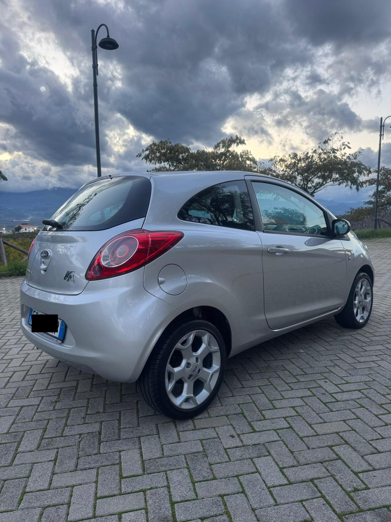 Ford Ka 1.3 Multijet 75CV *TITANIUM* 2010