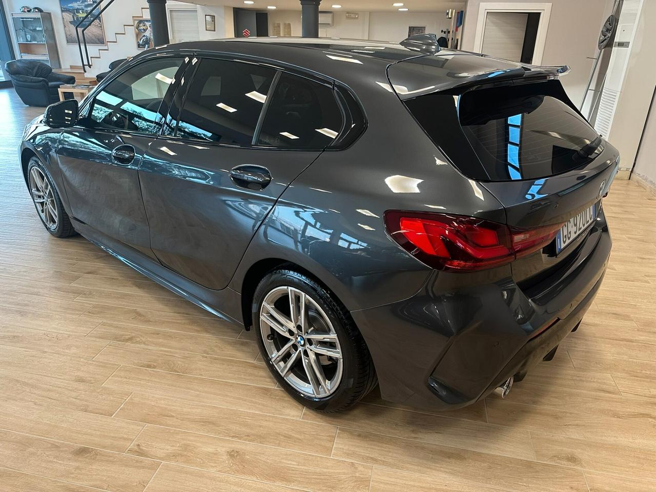 Bmw 118 118d 5p. Msport