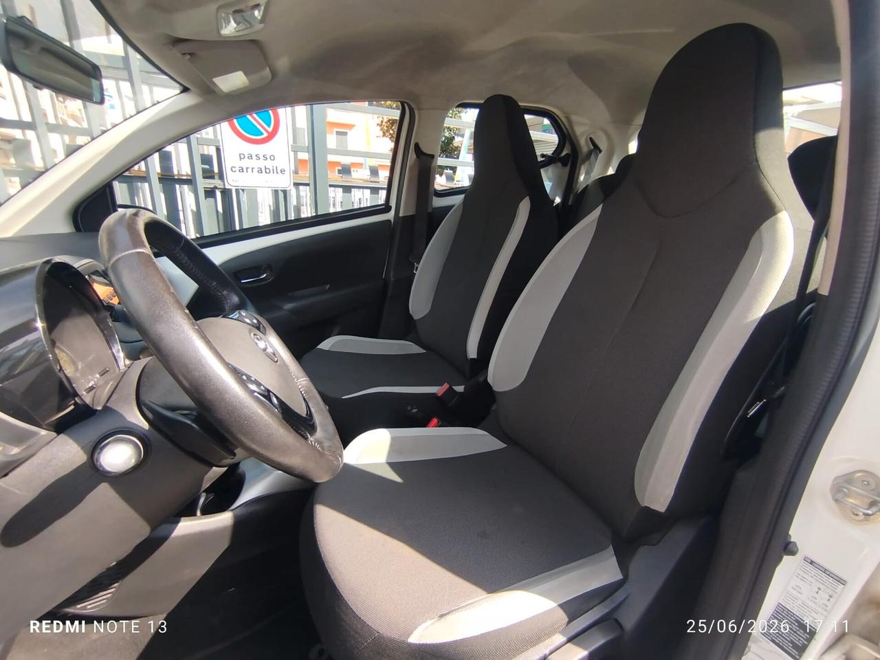 TOYOTA Aygo 1.0 AUTOMATICA *PREZZO VERO* UNIPRO- GARANZIA 12 MESI