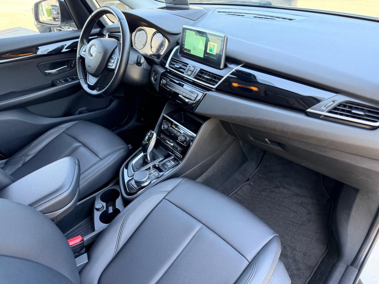 Bmw 2er Active Tourer 220d Luxury aut.