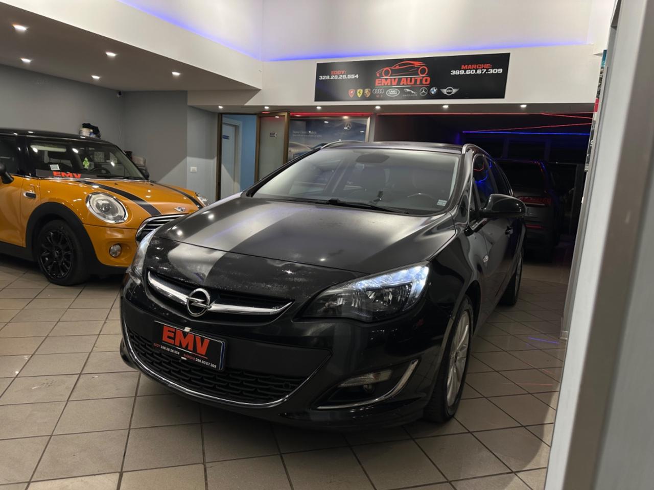 Opel Astra 1.7 CDTI 130CV Sports Tourer Cosmo