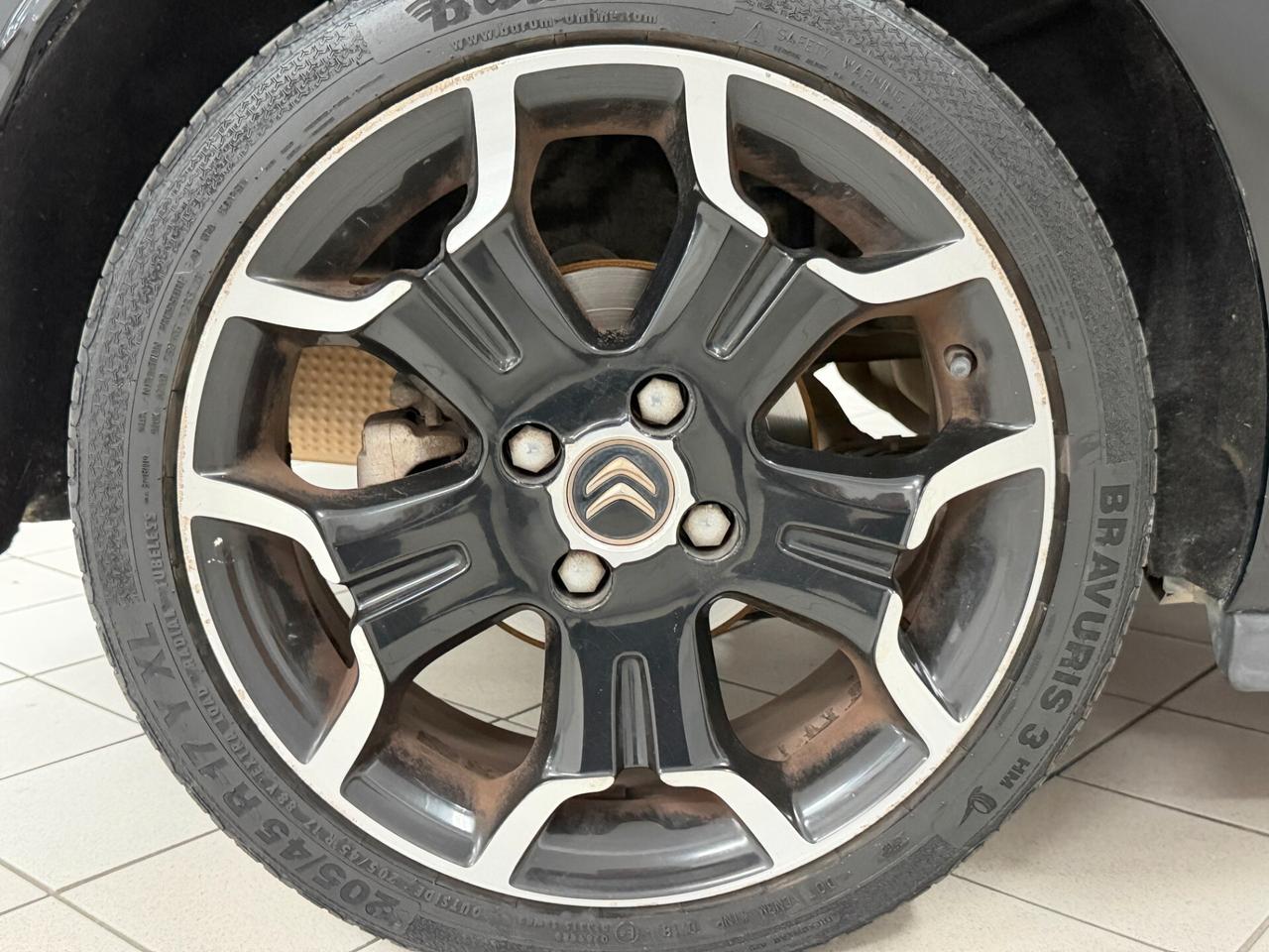 Ds DS3 1.6 THP 155 Just Black