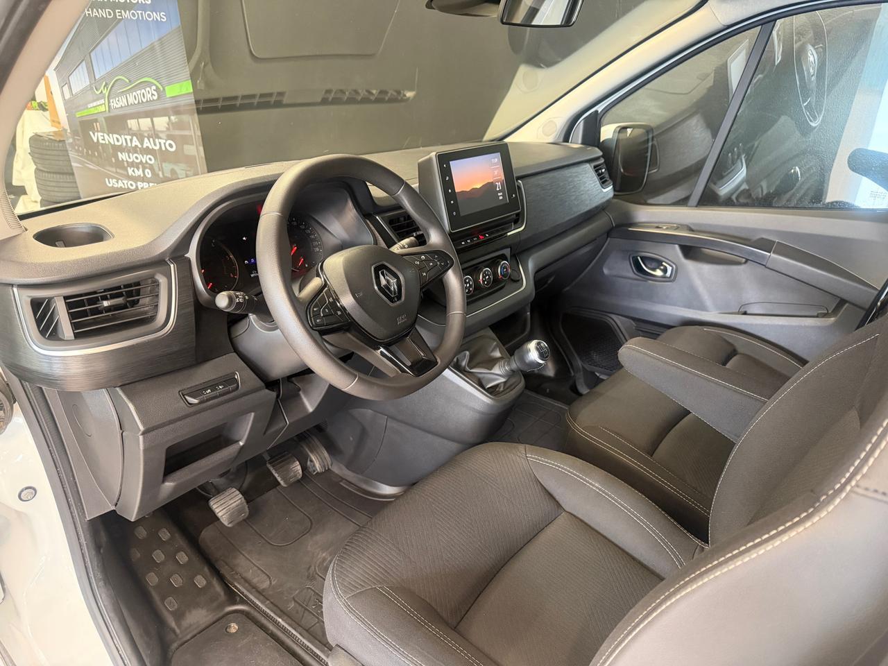 RENAULT Trafic 2.0 blue dci 110cv L2 Authentic