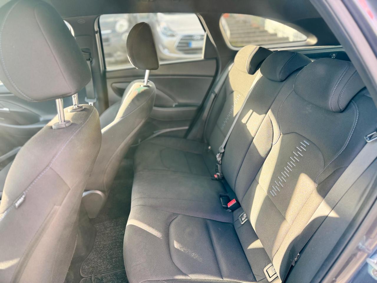 Hyundai i30 sw 1.6 CRDi 2019 top