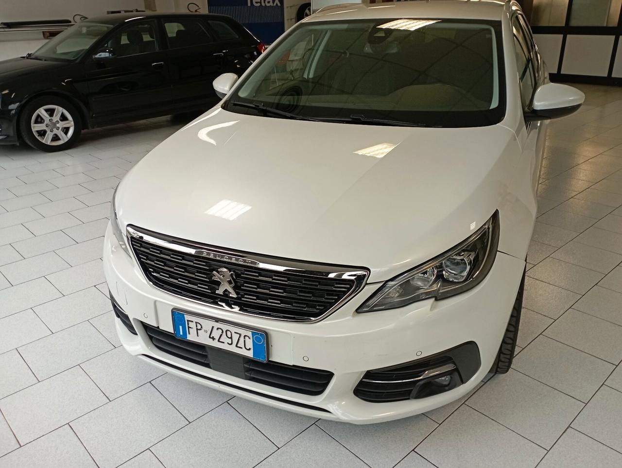 Peugeot 308 BlueHDi 120 S&S EAT6 SW Allure