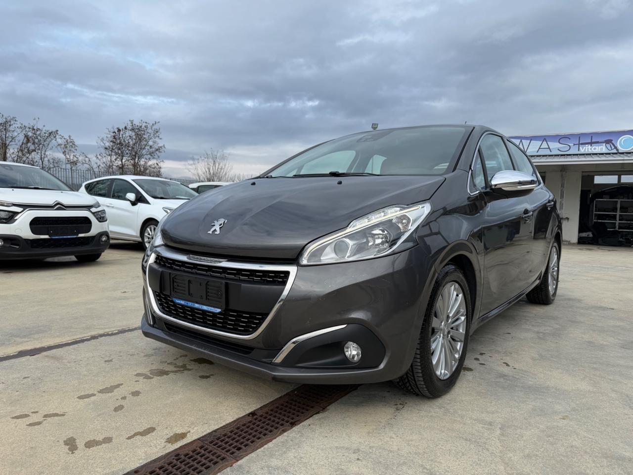 Peugeot 208 BlueHDi 100 S&S 5 porte Allure