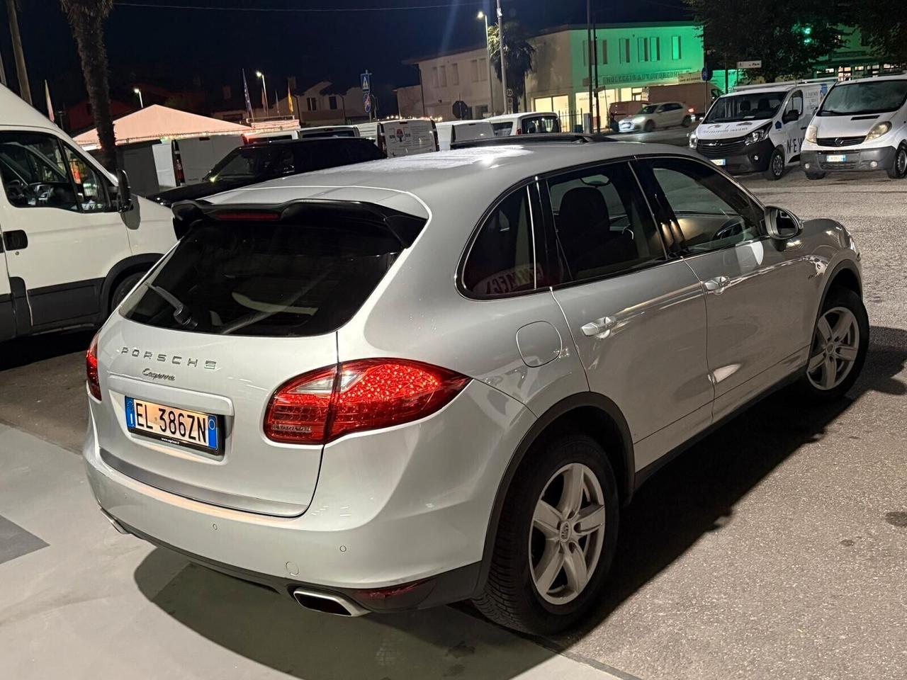 Porsche Cayenne 3.0 Diesel tiptronic 173000km