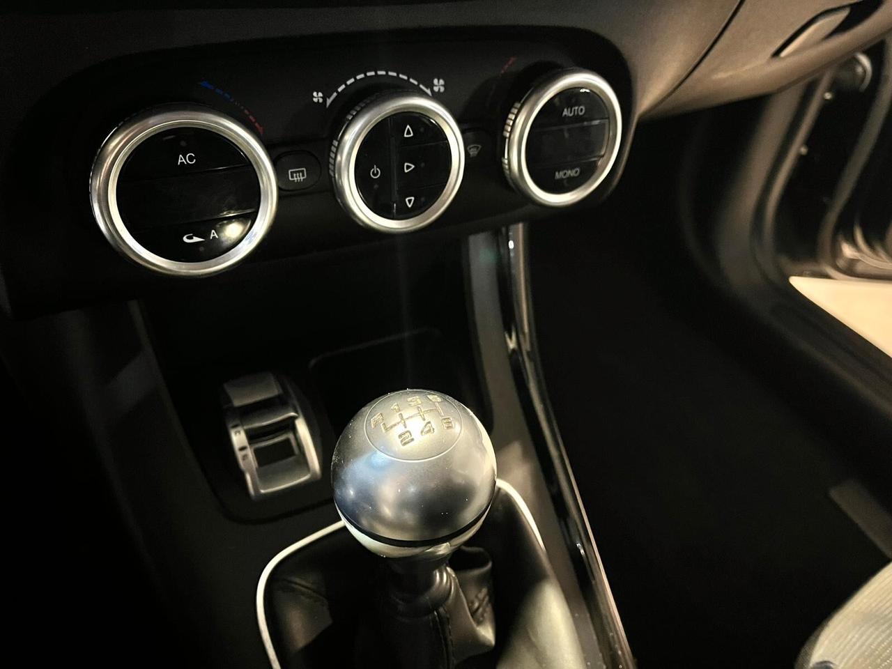 Alfa Romeo Giulietta 2.0 JTDm-2 140 CV Distinctive