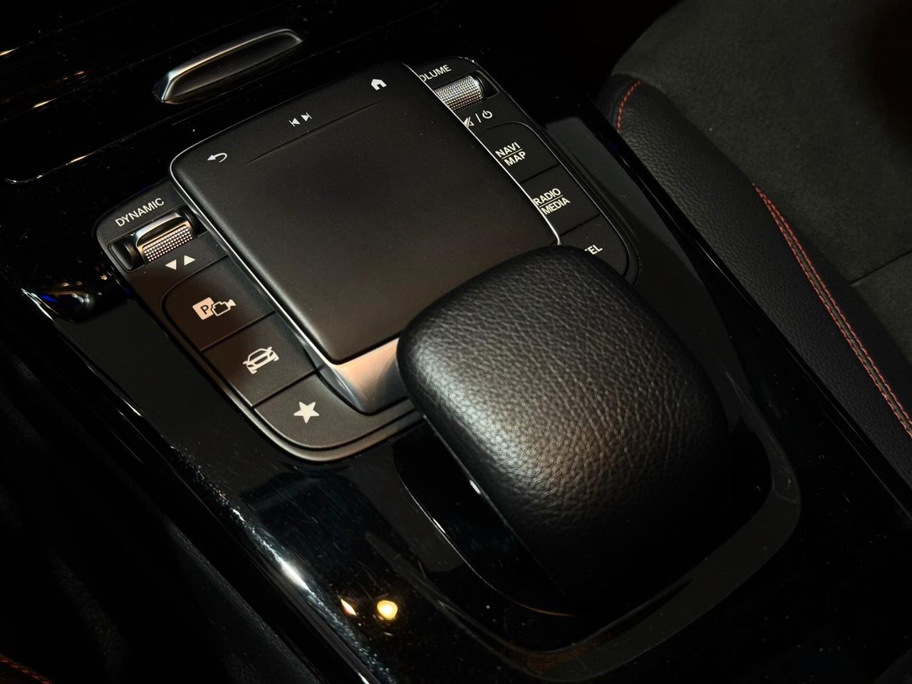 Mercedes-benz A 200d Premium AMG Night Edition MAGNO