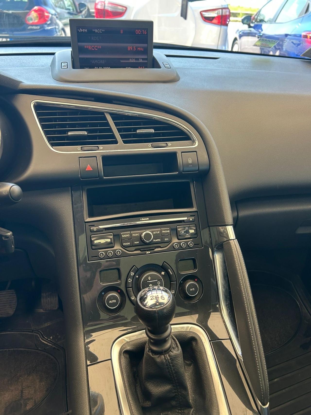 Peugeot 3008 1.6 HDi 110CV Business