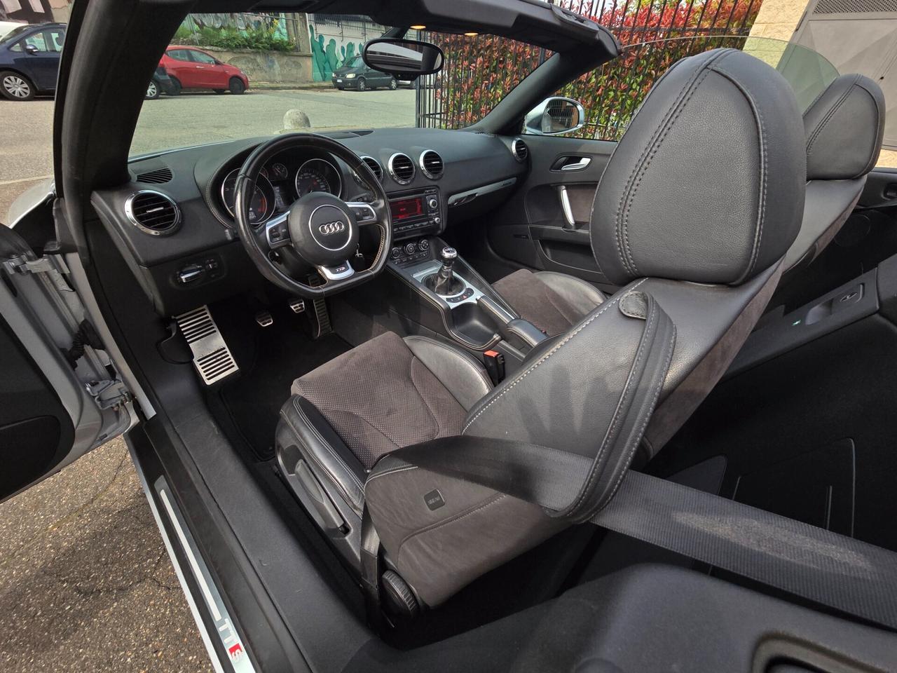 Audi TTS Roadster 2.0 tfsi quattro 272cv C. MANUALE