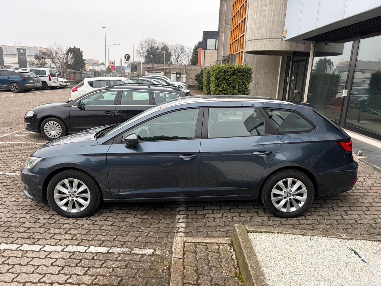 SEAT Leon ST 1.6 tdi 115cv my19 GRANDINATA