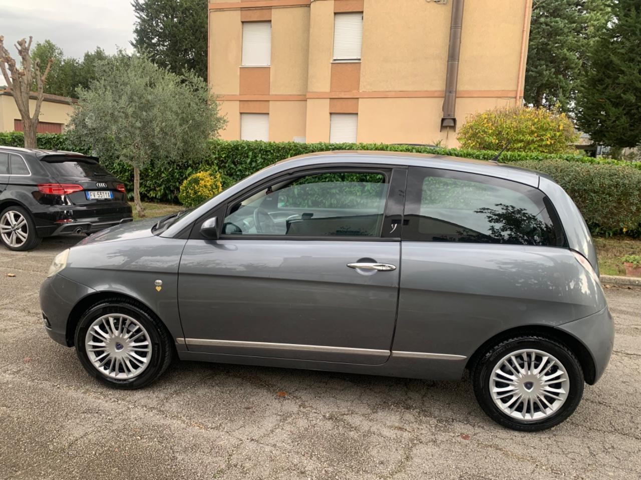 Lancia Ypsilon 1.2 modamilano restailing