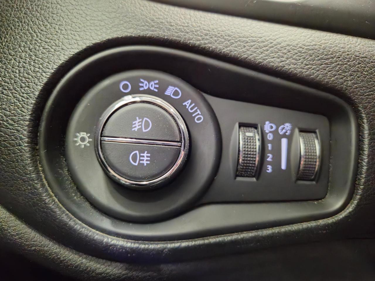 Jeep Renegade 1.6 mjt Limited fwd 120cv - Sens. Park. - Gancio - Carplay