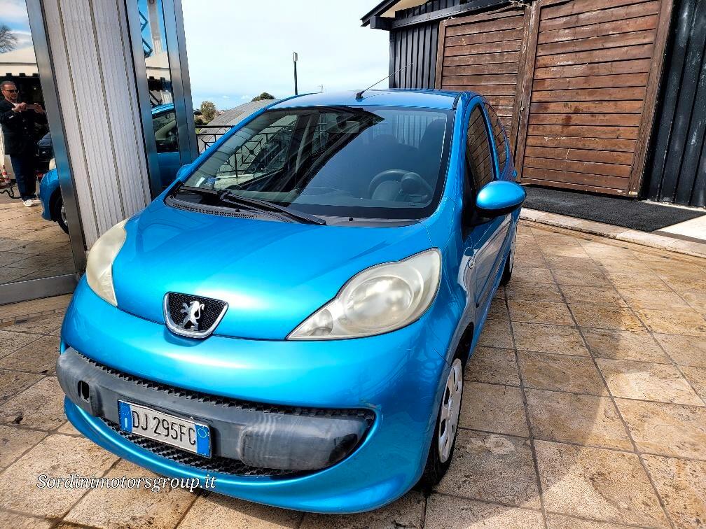 Peugeot 107 1.0 68CV 5p. Sweet Years
