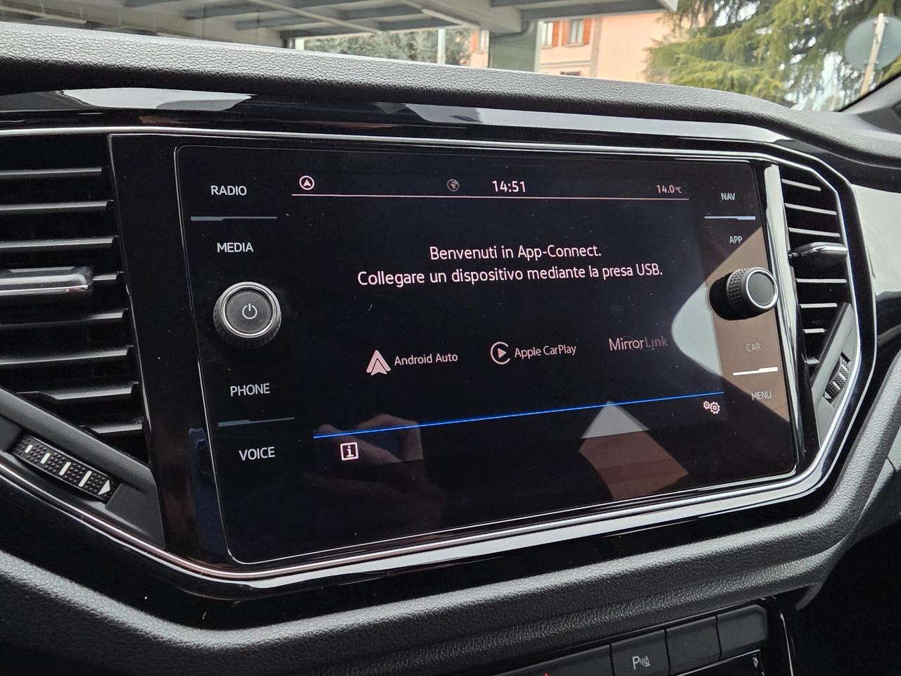 Volkswagen T-Roc 1.5 TSI 150cv Style / FULL LED + 18"