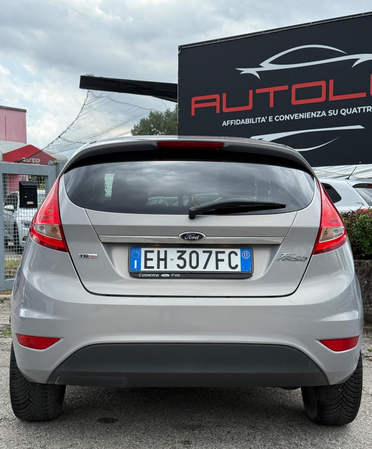 Ford Fiesta 1.4 TDCi 5p. Titanium 120.000