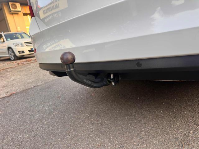 SKODA Octavia 1.6 TDI CR 105 CV DSG Wagon Elegance