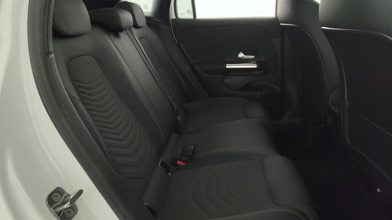 Mercedes-Benz GLA 180 d Progressive Advanced auto