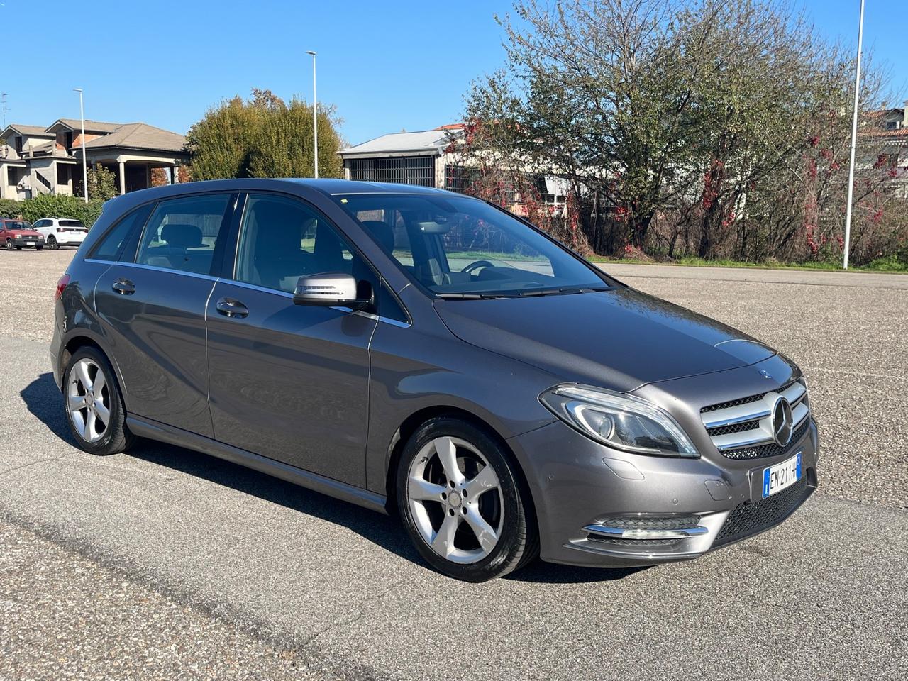 Mercedes-benz B 180 CDI — PREMIUM — 2012