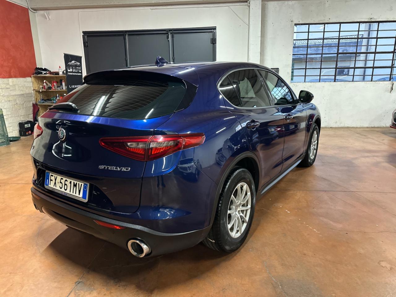 Alfa Romeo Stelvio 2.2 Turbodiesel 190 CV AT8 RWD Business