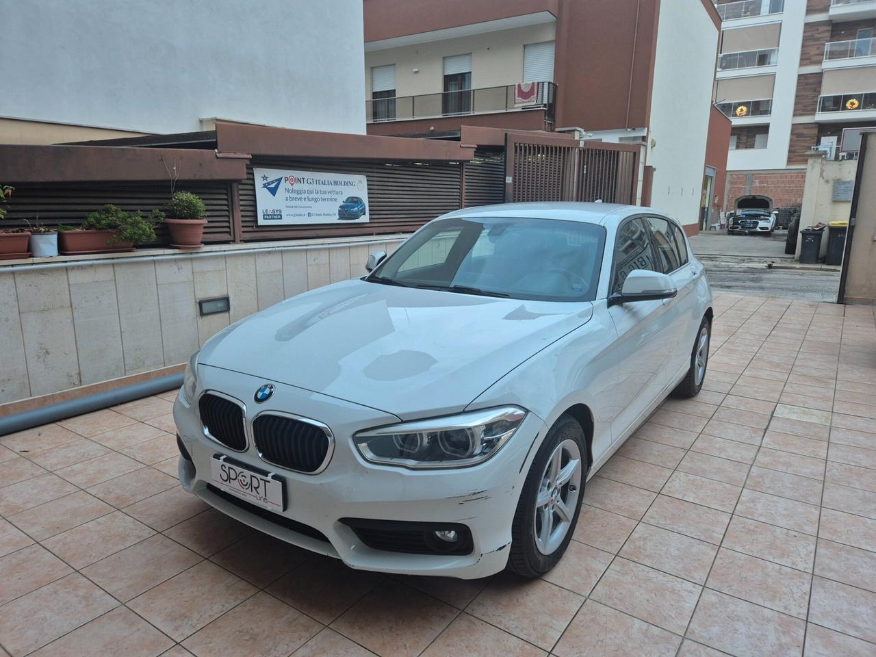 Bmw 116d 5p. Urban AUTO