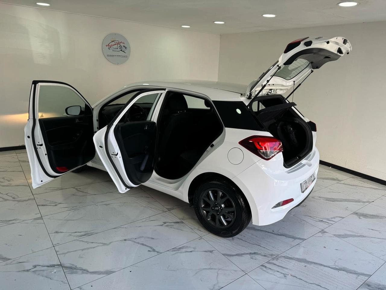 Hyundai i20 1.2 5 porte Blackline-GARANTITA-NEOPATENTATI