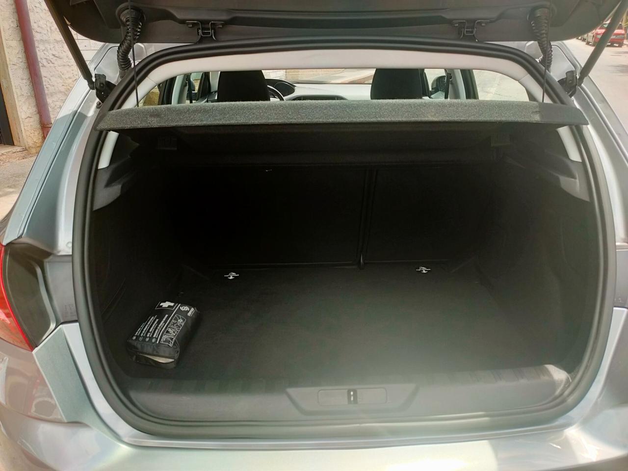 Peugeot 308 BlueHDi 100 S&S Style Allure