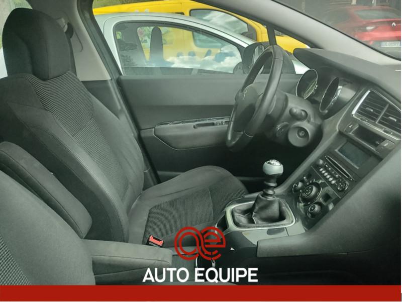 Peugeot 5008 1.6 BlueHDi 120CV Business